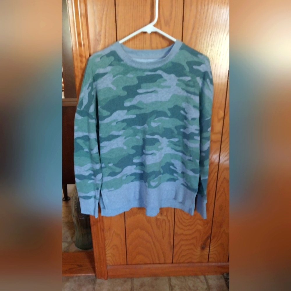 Camouflage sweatshirt